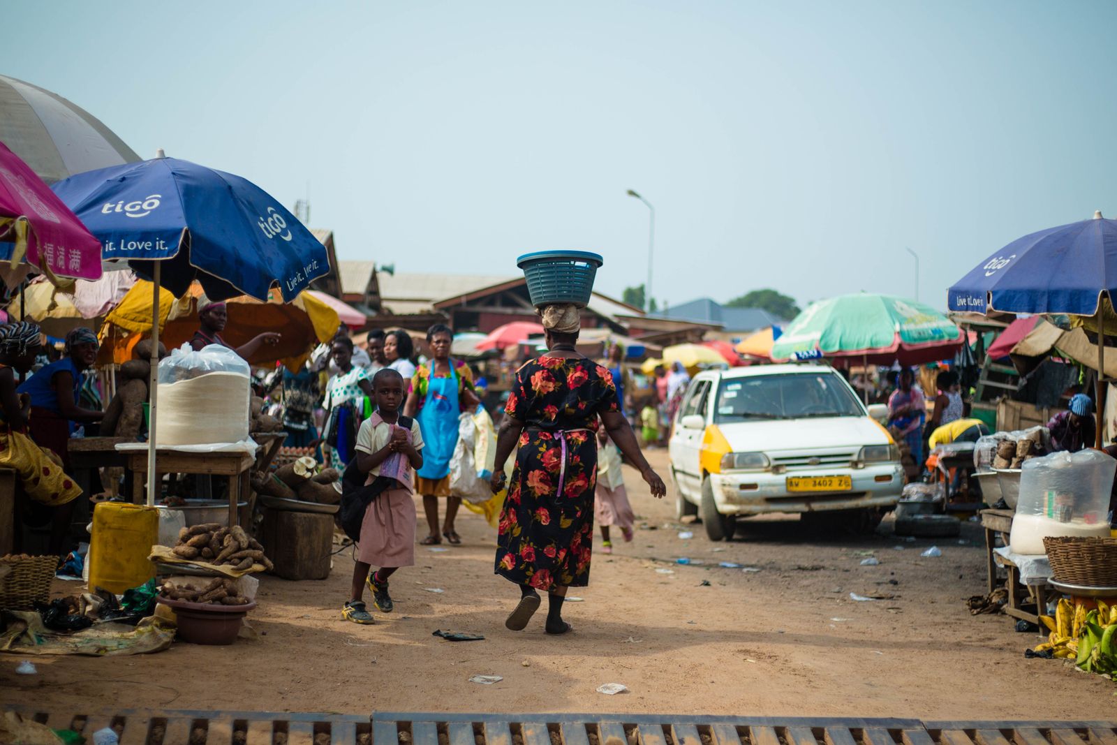 Marche urbain ouest-africain, etals et commercants